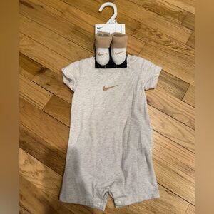Nike baby bodysuit with matching socks